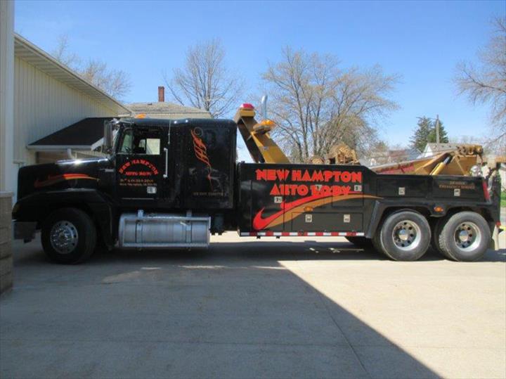 New Hampton Auto Body, L.L.C. & Trailer Sales New Hampton, IA